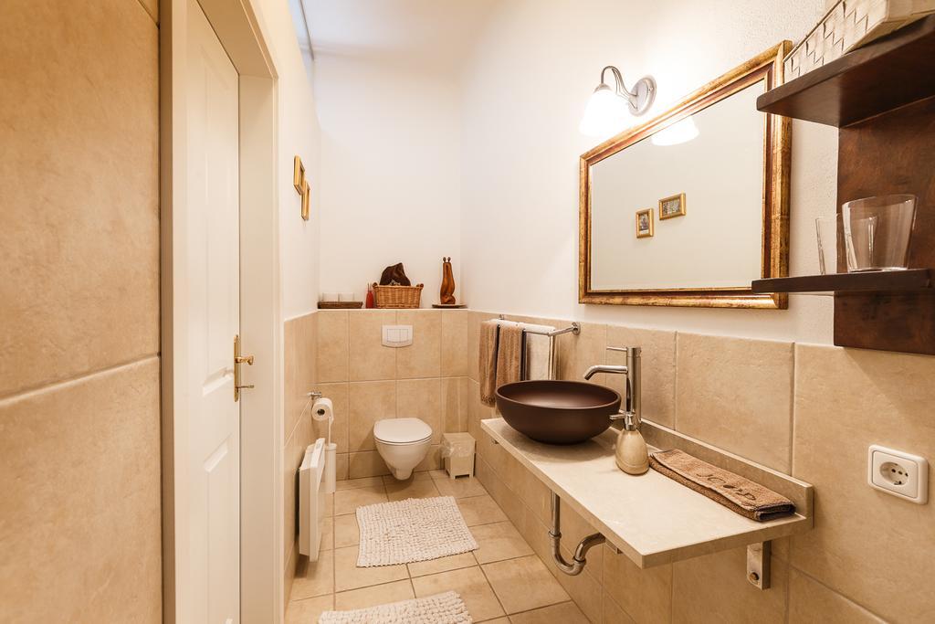 Gut Zentgraf Hotel Mörbisch am See Cameră foto