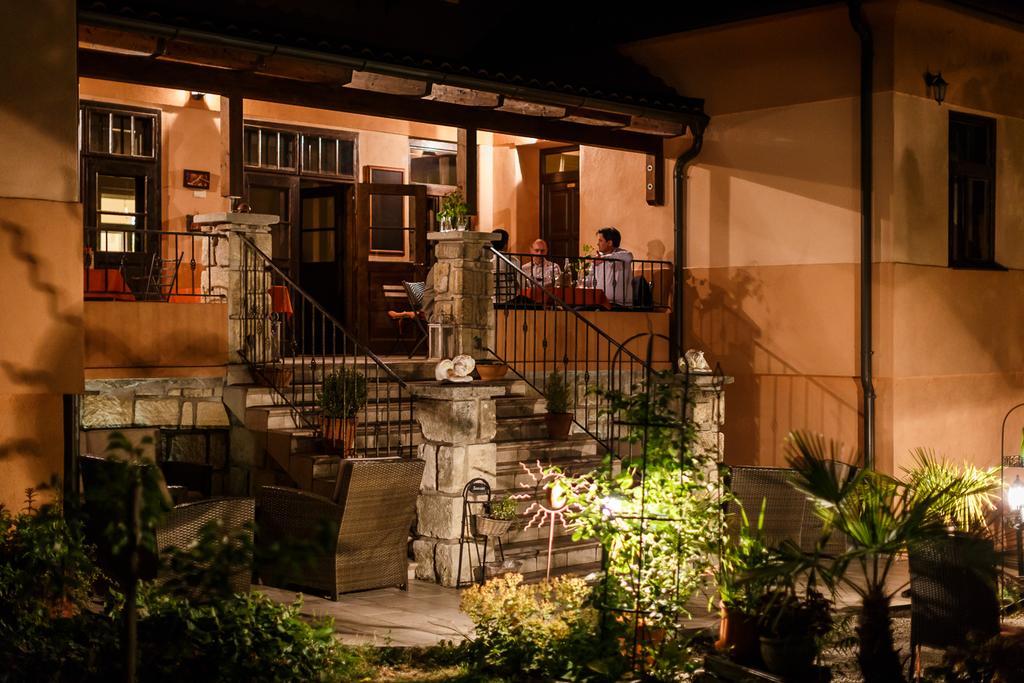 Gut Zentgraf Hotel Mörbisch am See Exterior foto