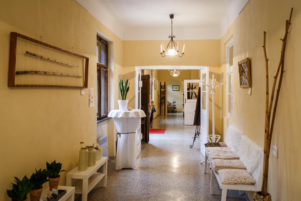Gut Zentgraf Hotel Mörbisch am See Exterior foto